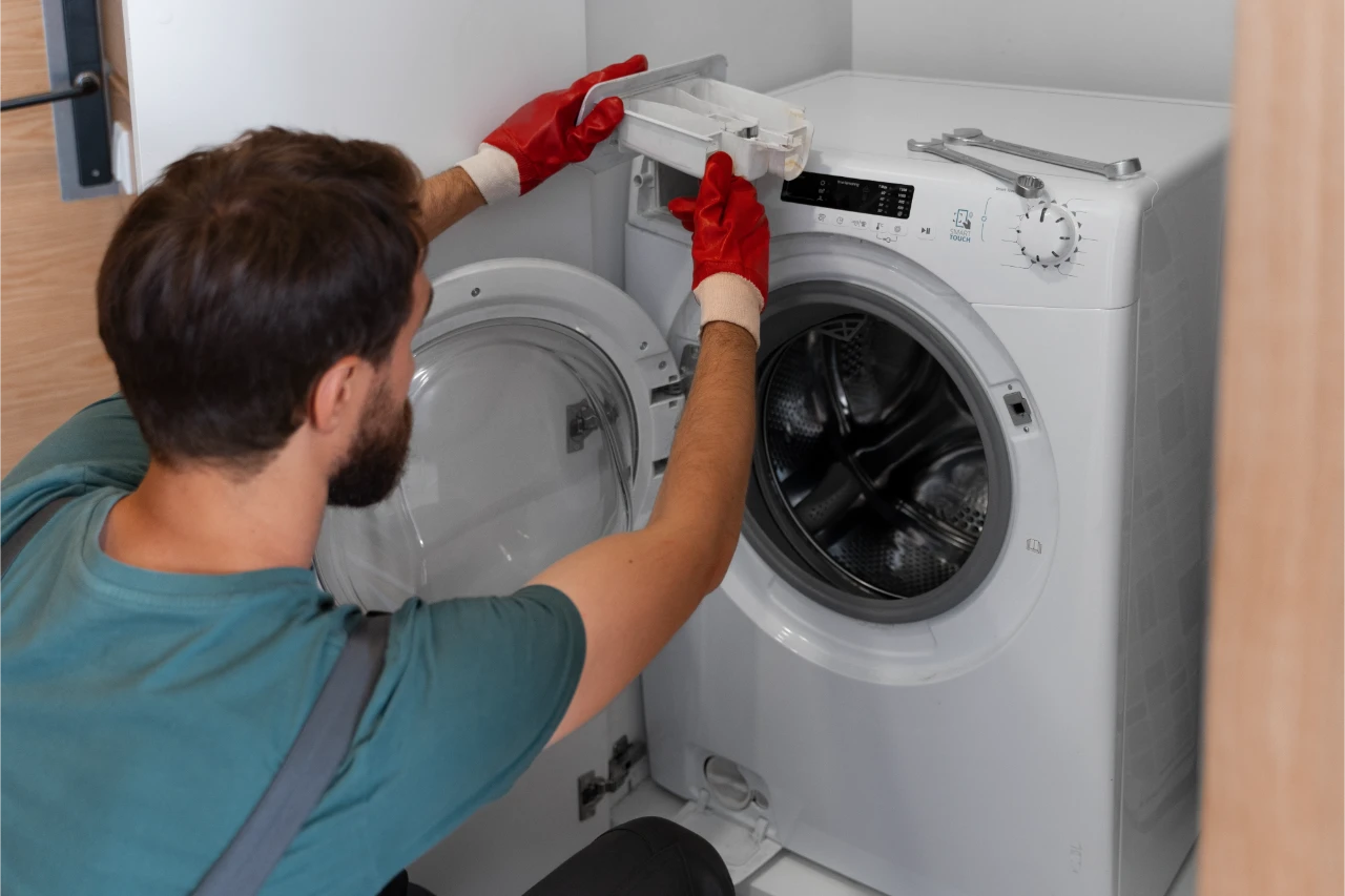 high-angle-man-working-as-plumber (2)